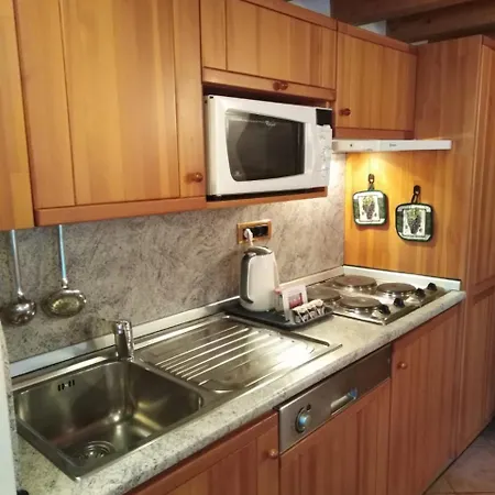 Rezia Aparthotel